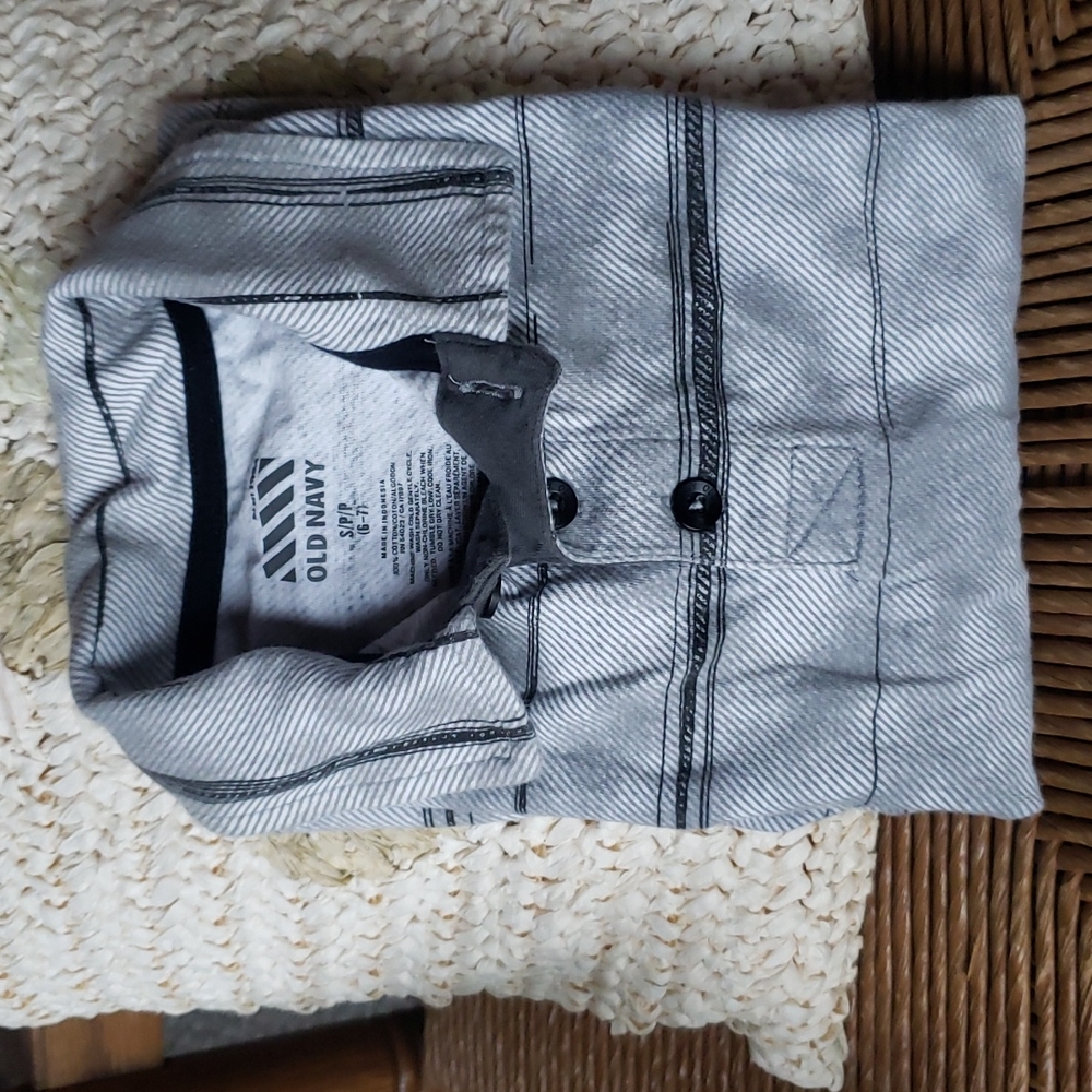 Old Navy, gray/black short sleeve polo, size S 6/7
